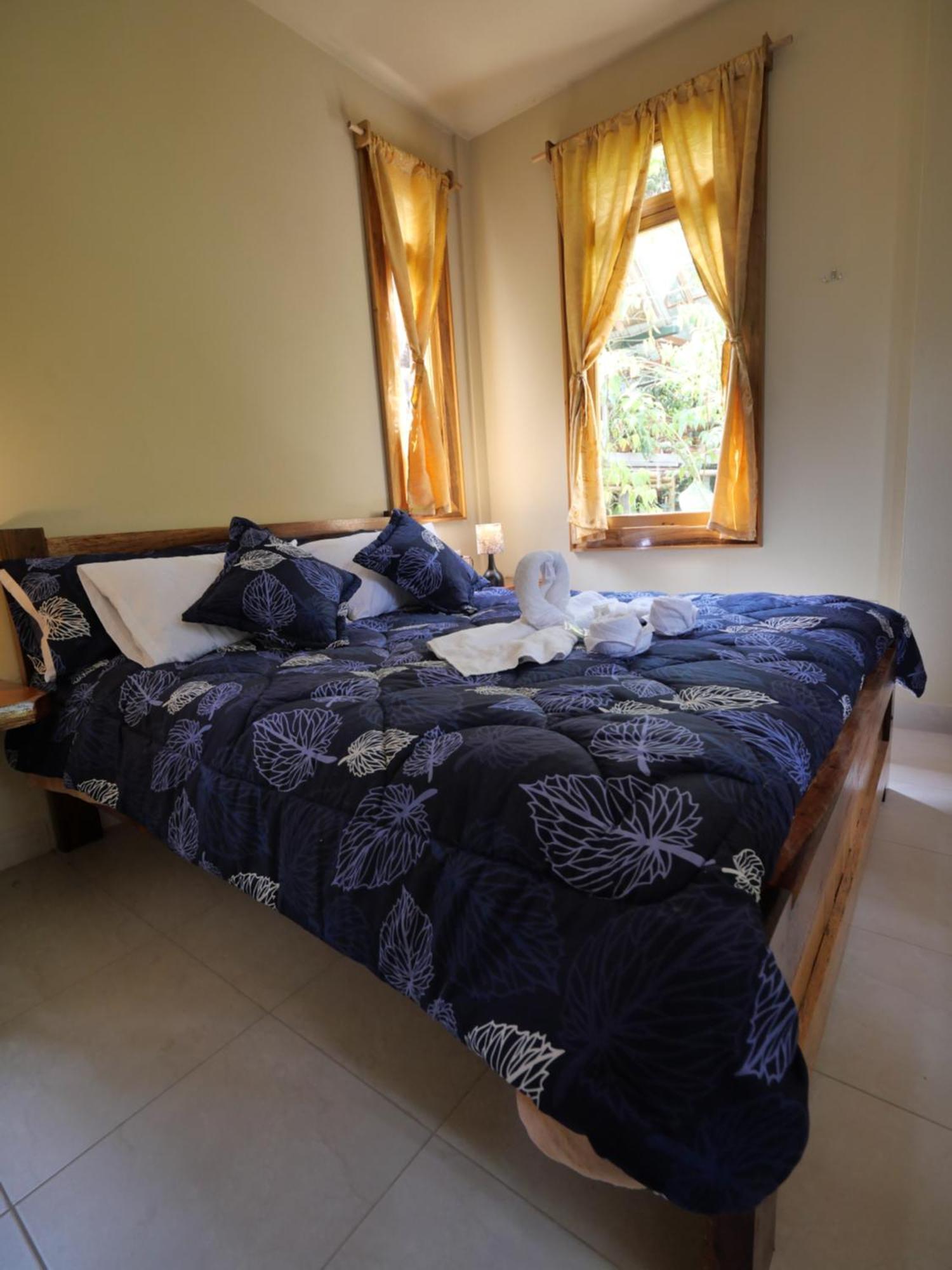 Casa Del Rio En Mindo Bed & Breakfast Exterior photo